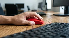 Il tuo mouse è probabilmente collegato alla porta USB sbagliata: ecco perché